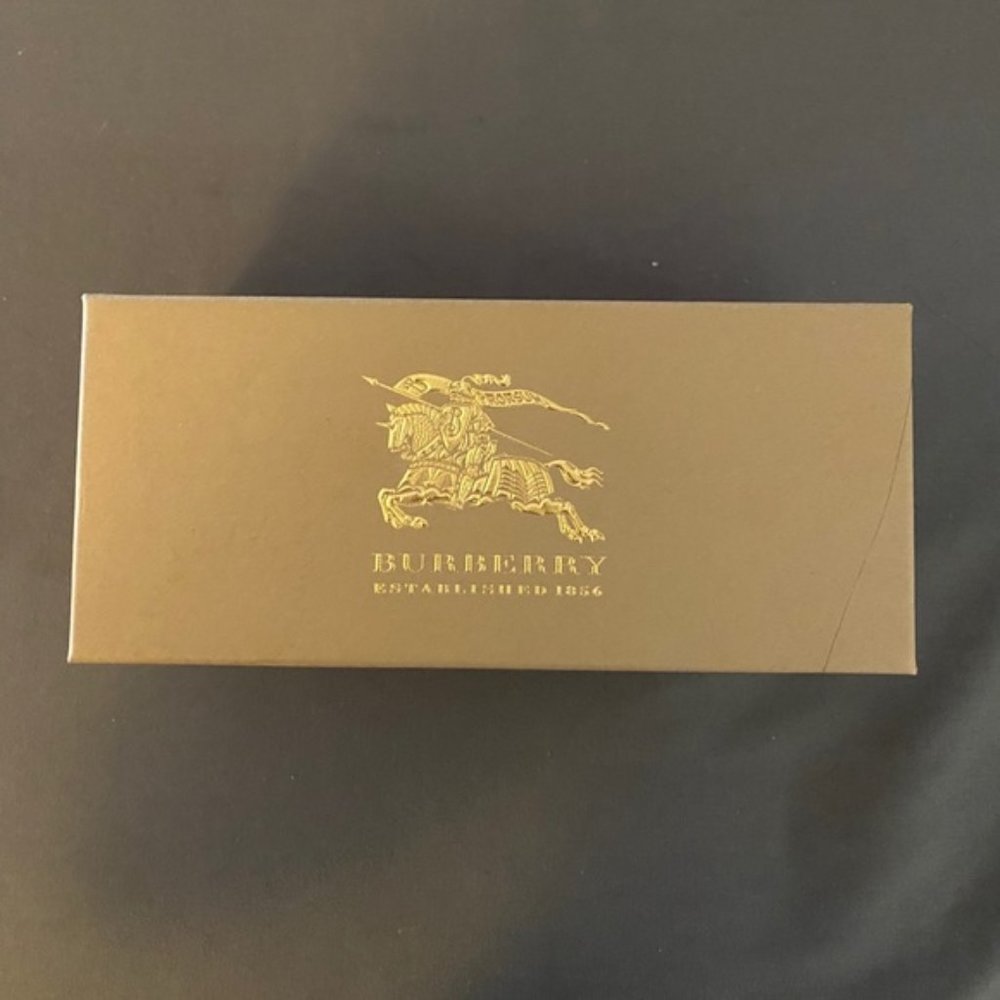 Burberry sunglasses box